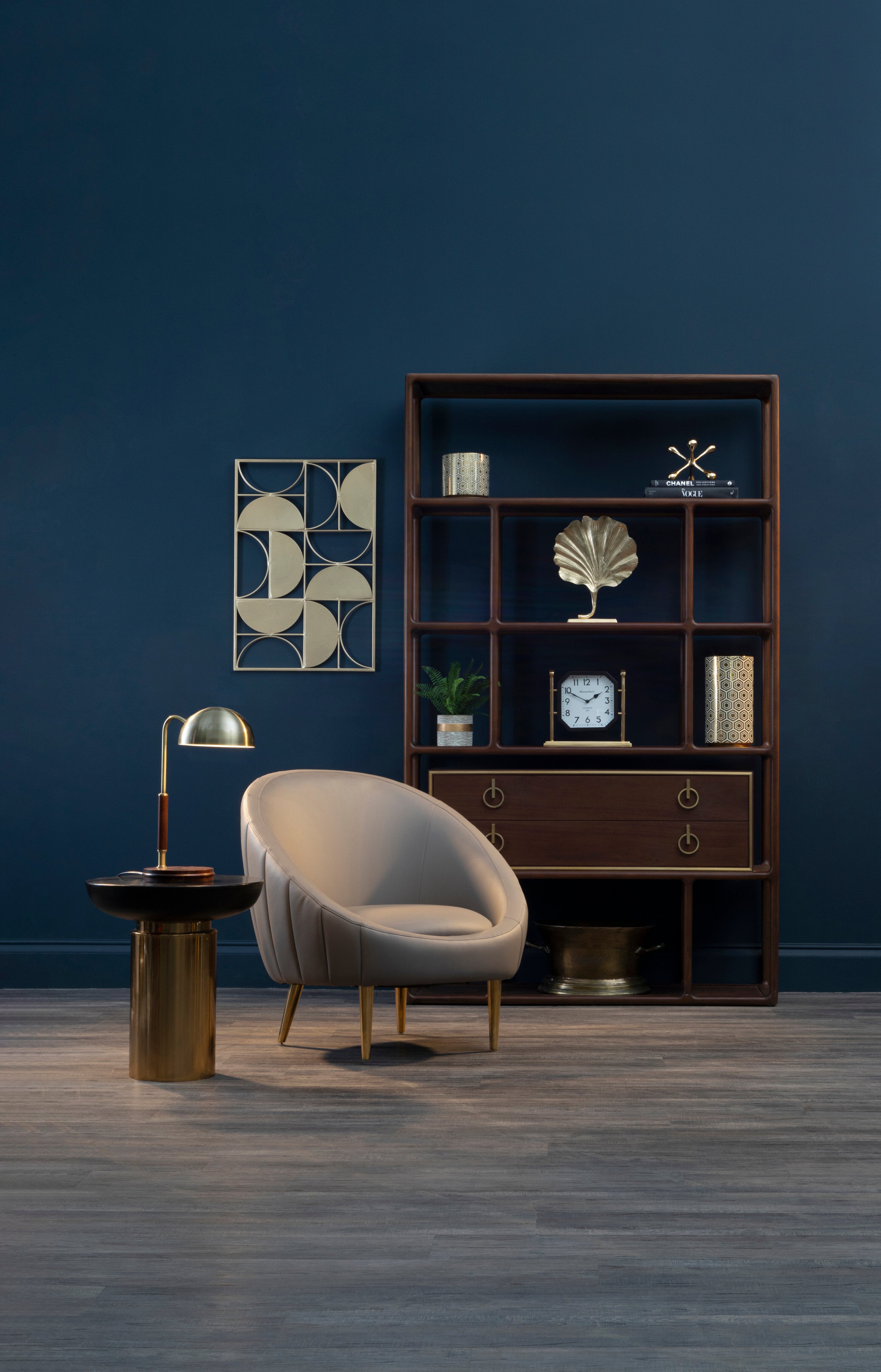 Kensington Townhouse Black and Gold Side Table with Column Base