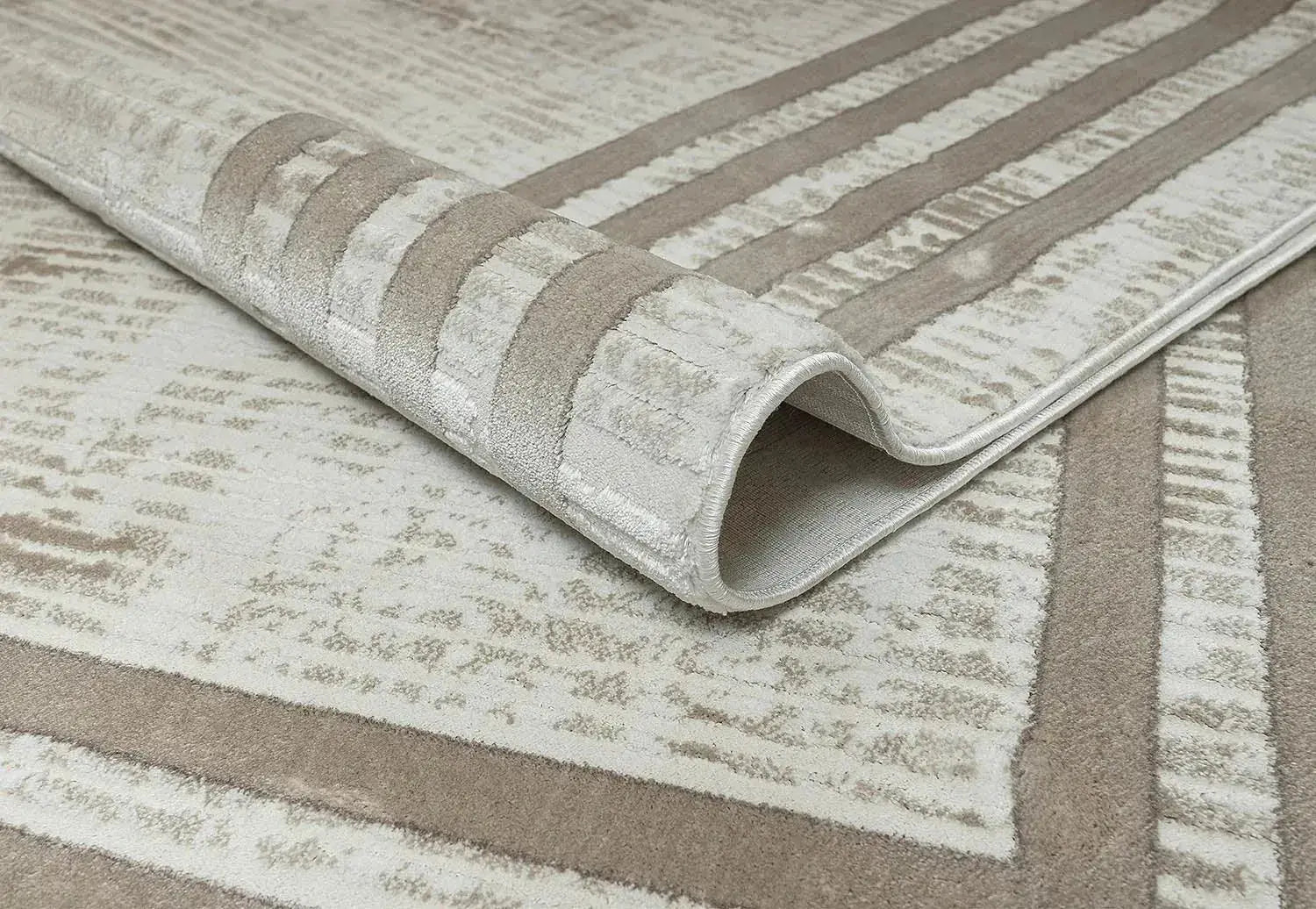 London Rug Company - Phoebe Rug  Nicholas John Interiors