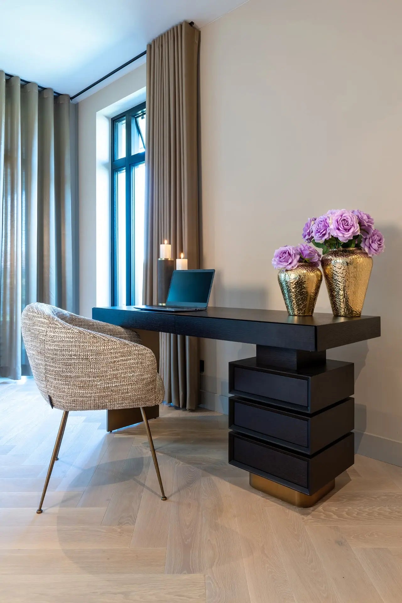 Richmond Interiors Connar 5 Drawer Desk in Charcoal Desk