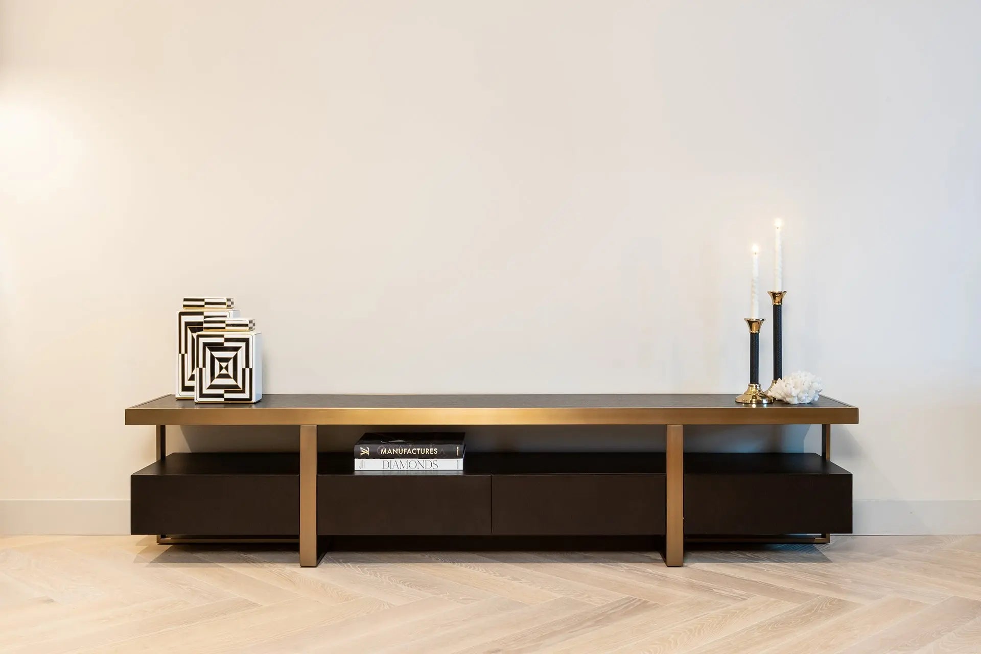 Richmond Interiors Diddley TV Cabinet in Charcoal Media Unit