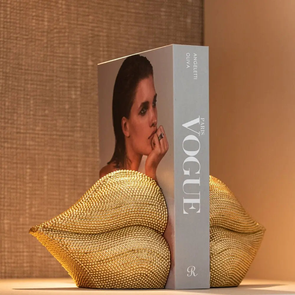 Richmond Interiors Kiss Bookend in Gold