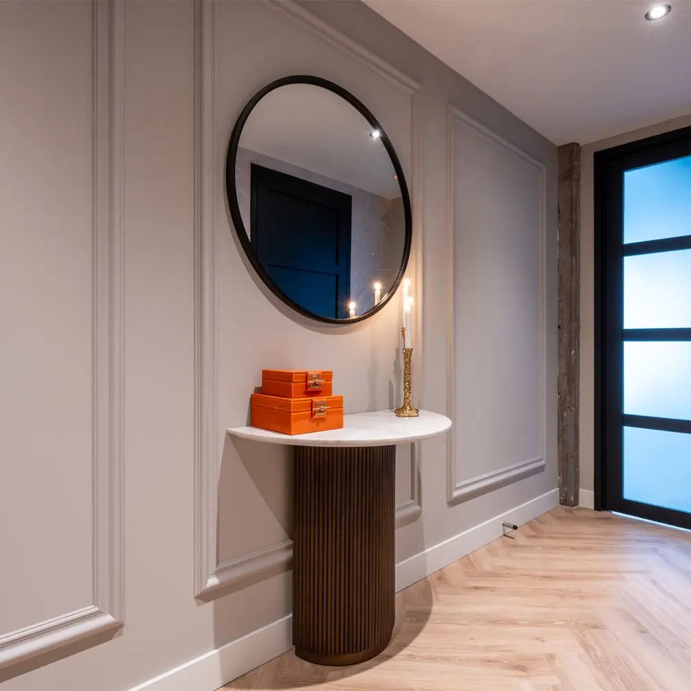 Richmond Interiors Mayfield Console Console Table