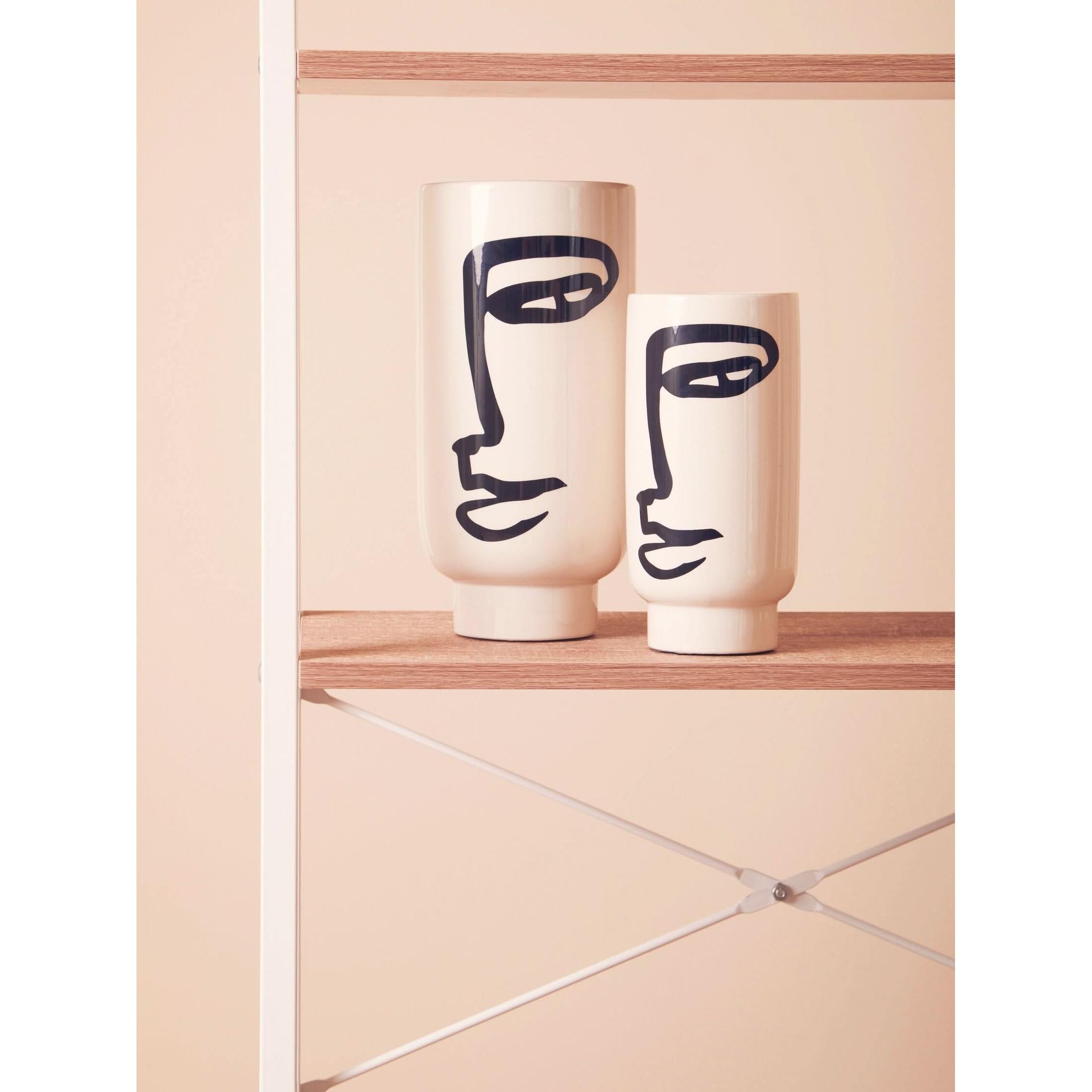 Viso Small Black And White Face Vase   Nicholas John Interiors