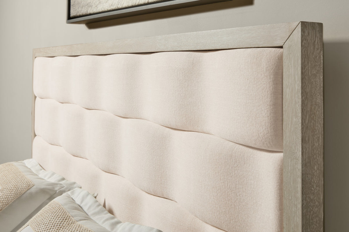 Hooker Furniture Coastal Breeze King Size Bed