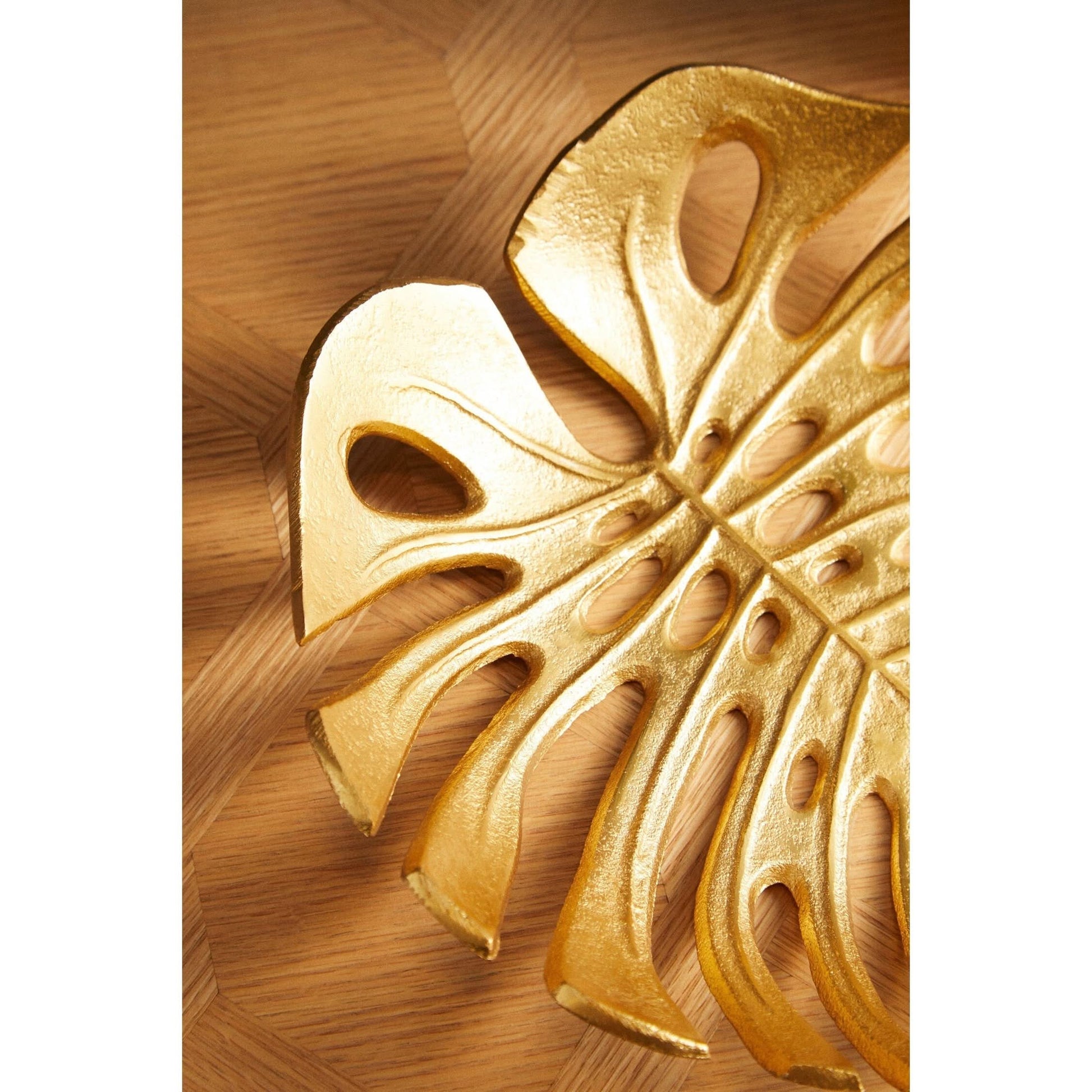 Prato Monstera Large Gold Finish Leaf Dish   Nicholas John Interiors