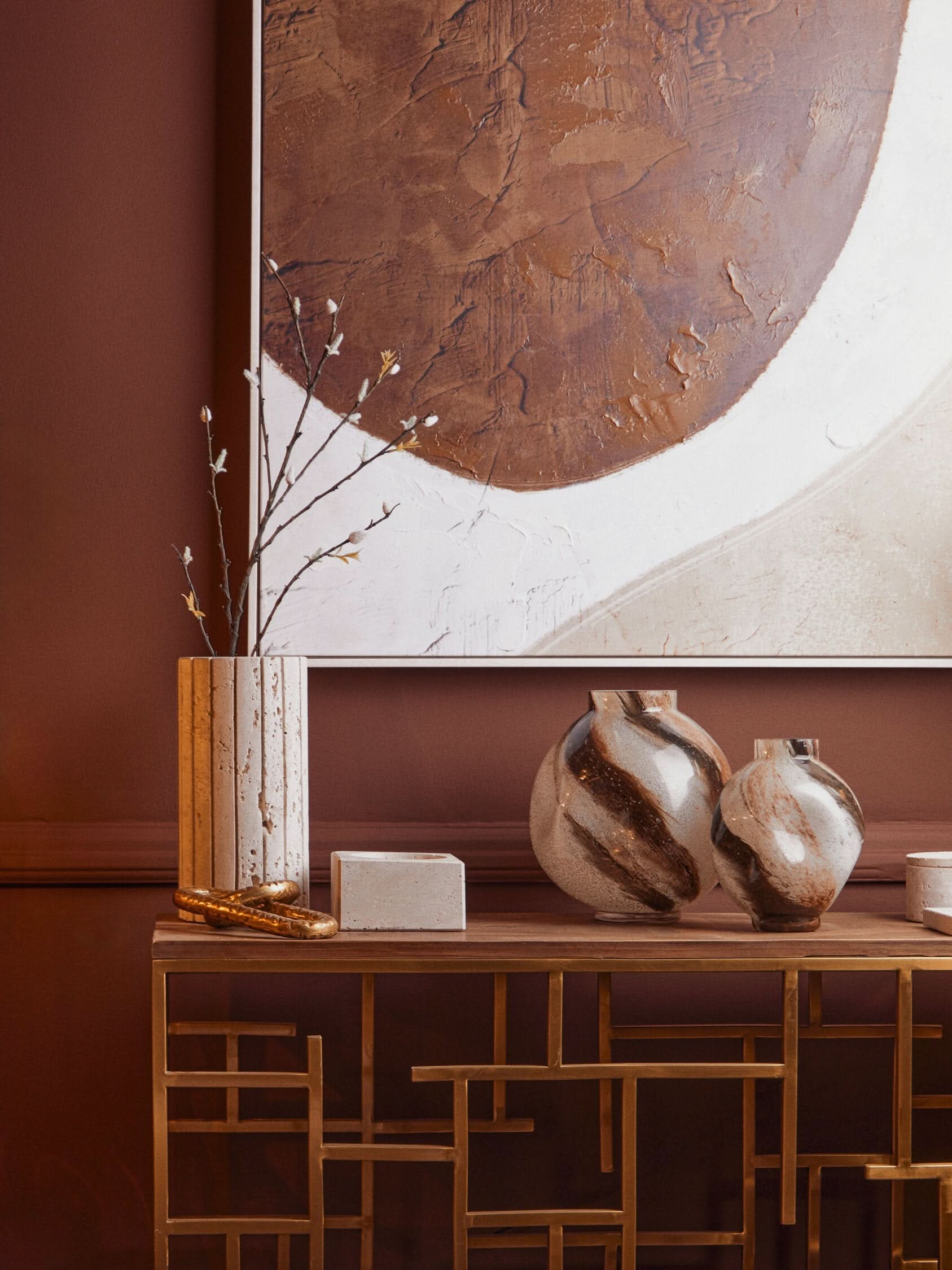 Prato Hammered Gold Chain Sculpture   Nicholas John Interiors