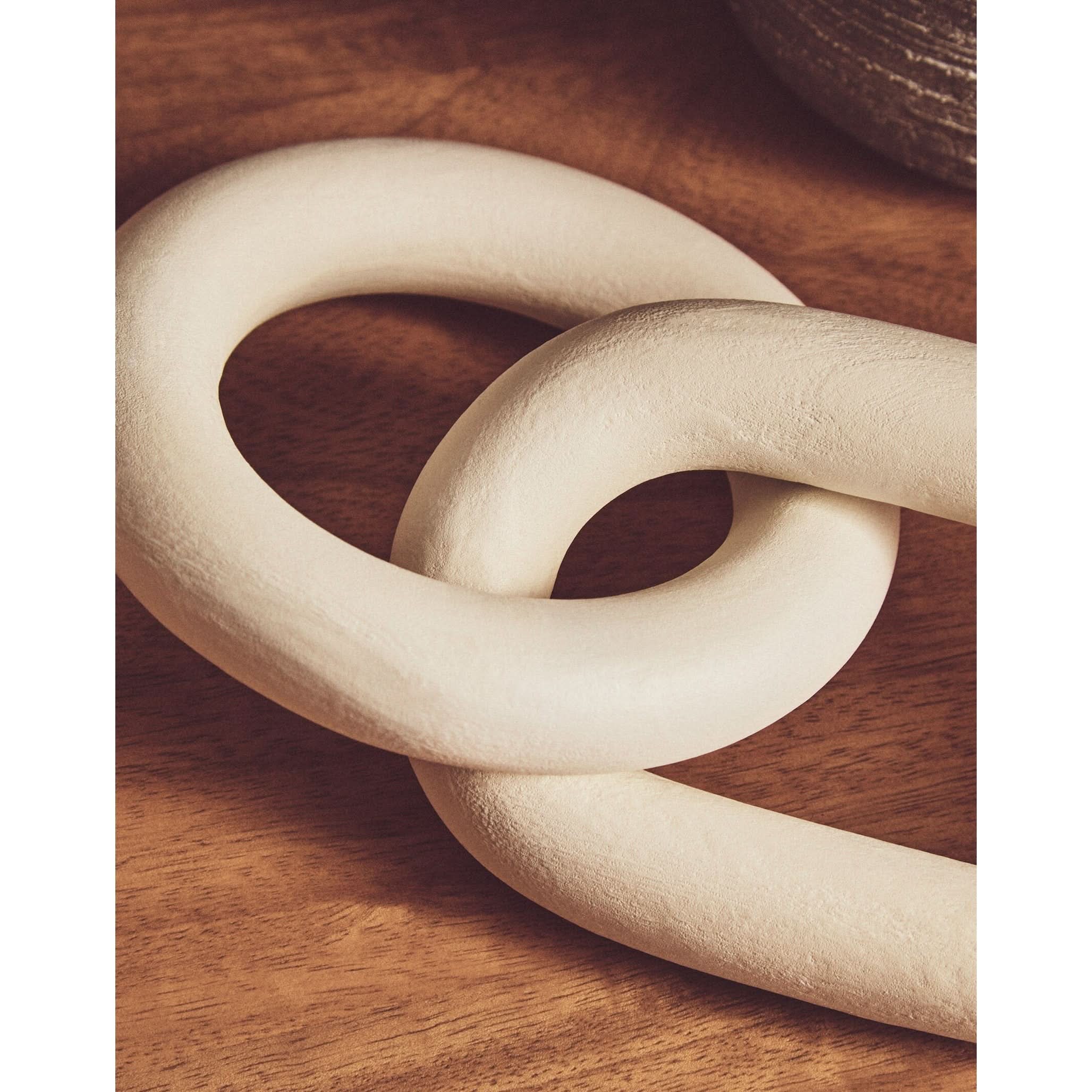Cato White Wood 2 Link Chain Decor   Nicholas John Interiors