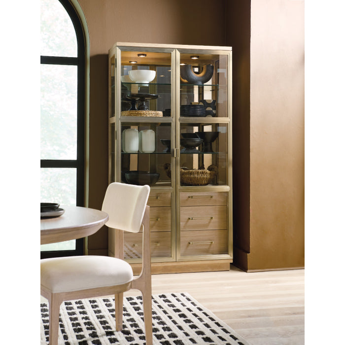 Hooker Furniture Banyon Bay Display Cabinet