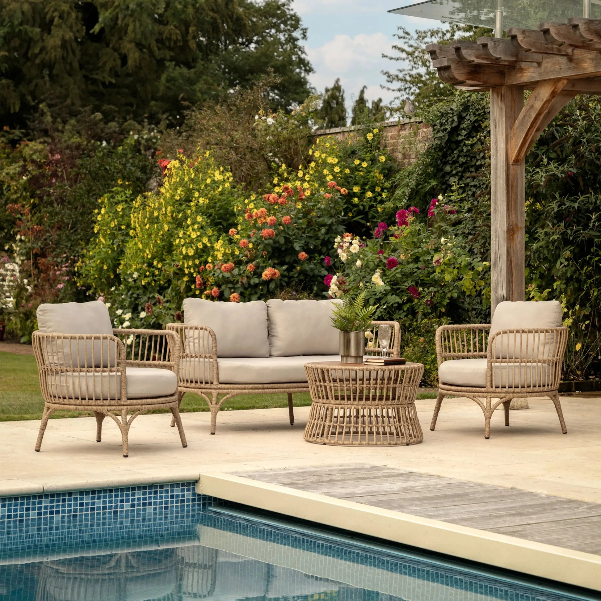 Adario Lounge Set   Nicholas John Interiors