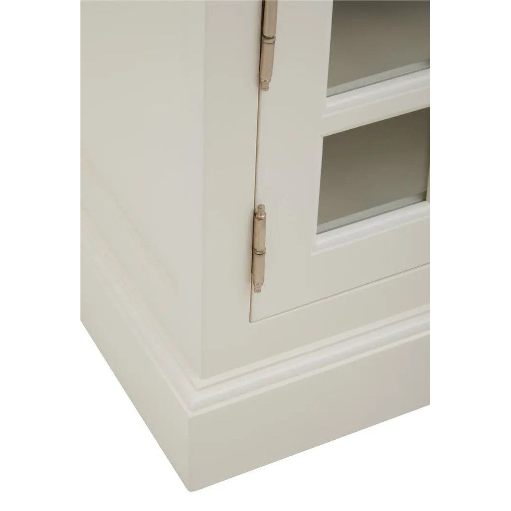 Careen White Media Unit   Nicholas John Interiors