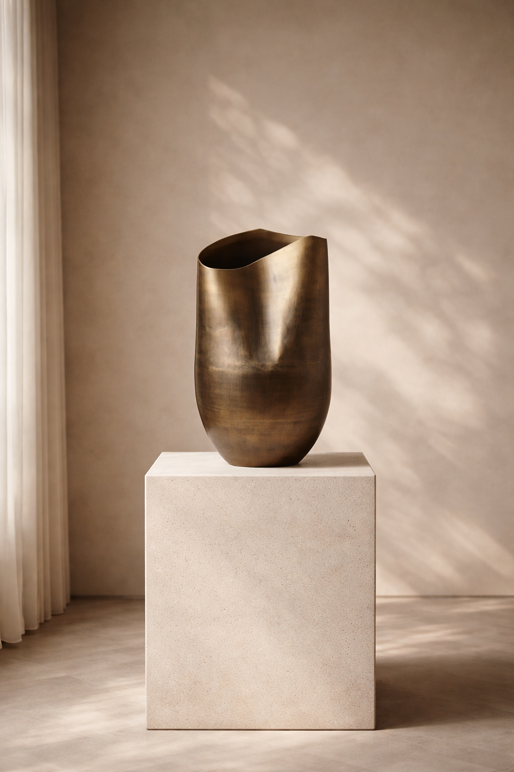 Tommy Franks Tromba II Ceramic Pot   Nicholas John Interiors