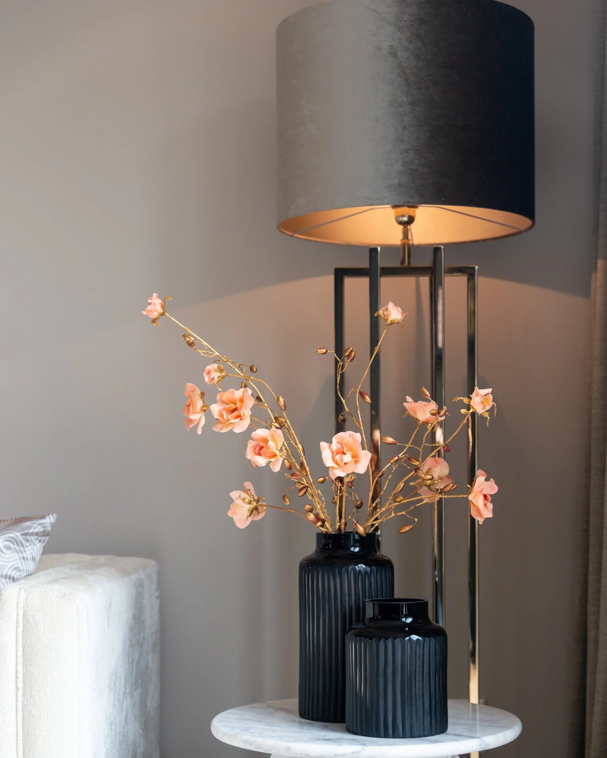 End table Holmes white 50¯   Nicholas John Interiors