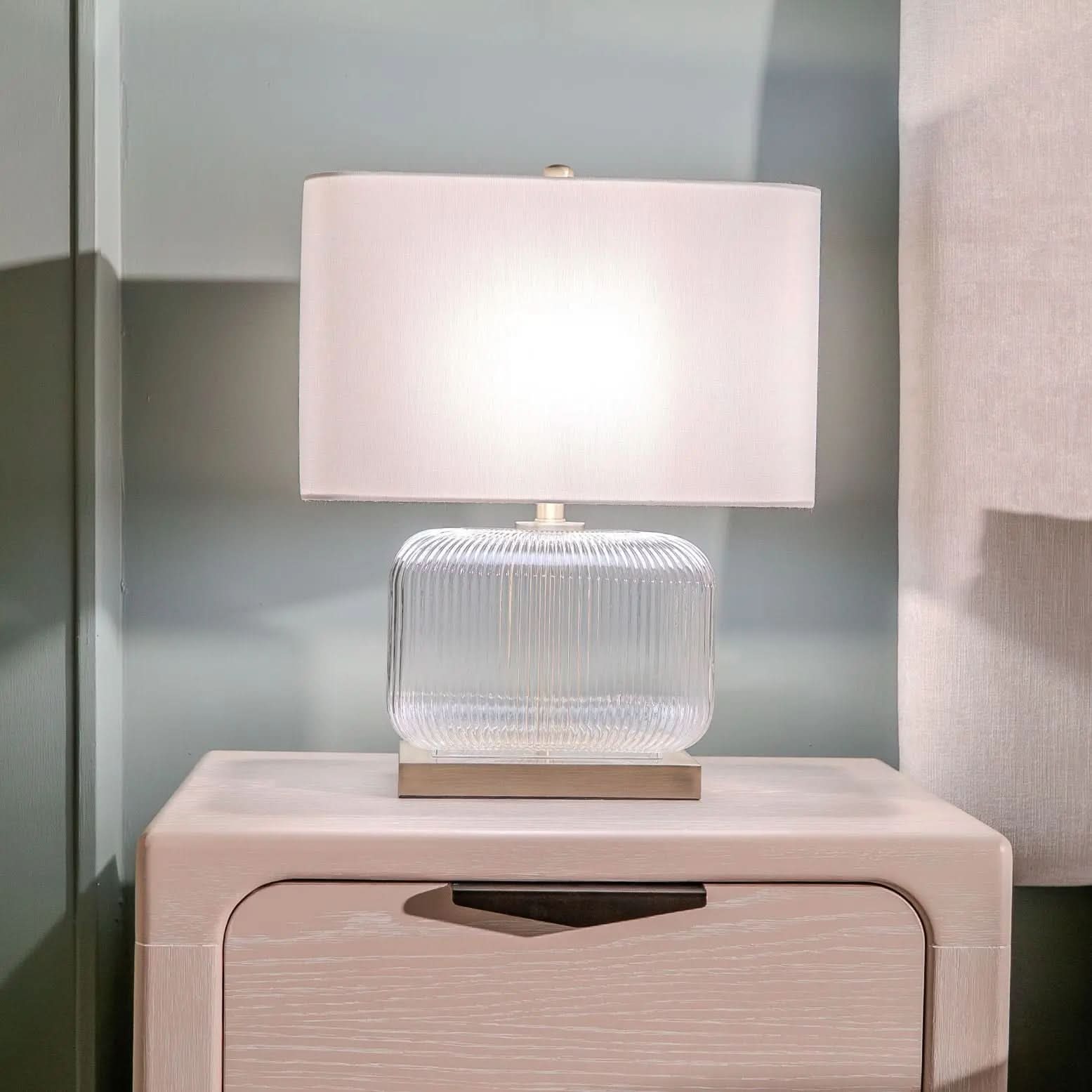 Isaac Lamp Table Lamp