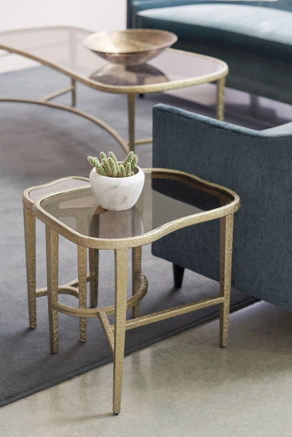 Caracole Contour End Table   Nicholas John Interiors
