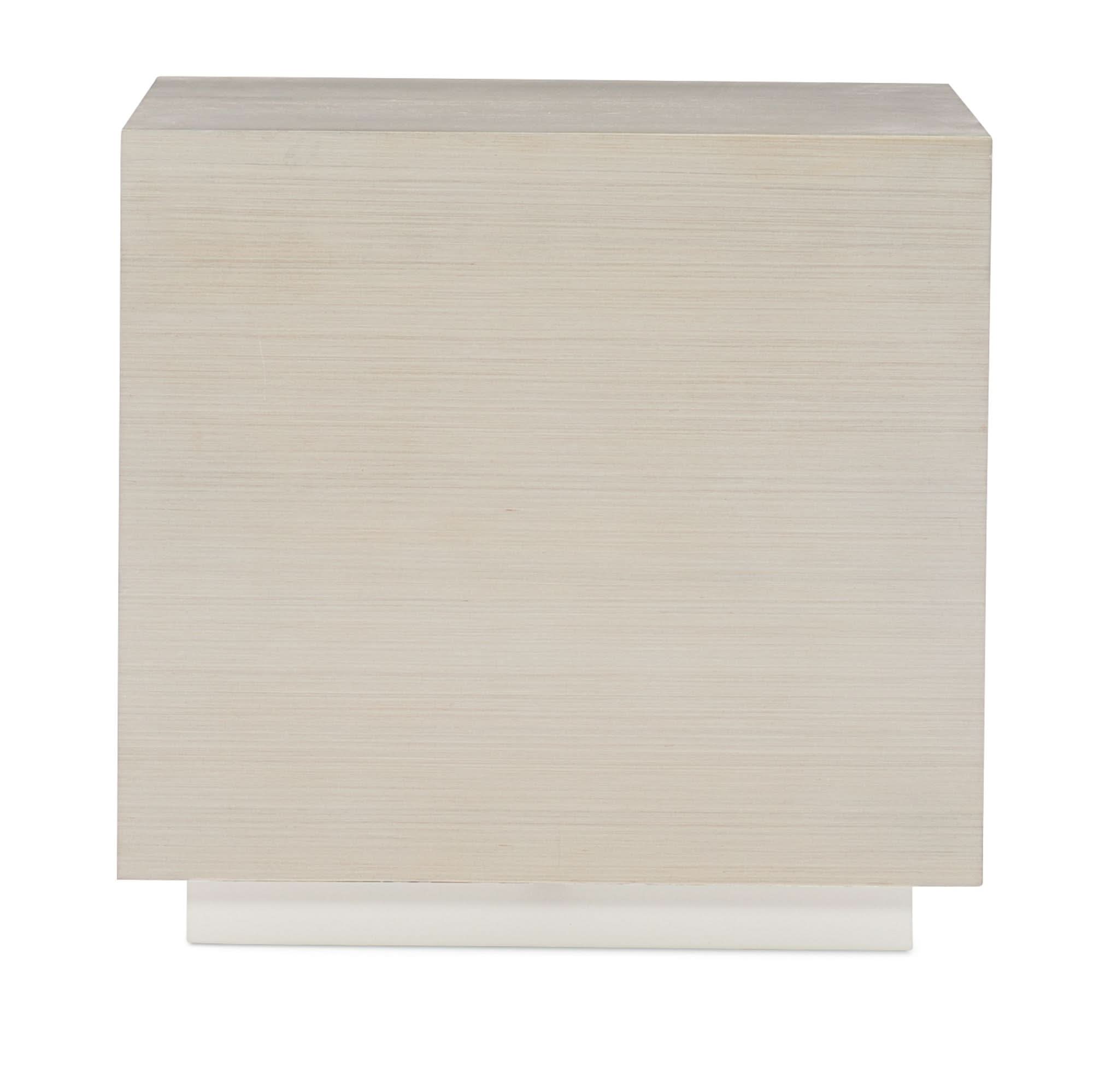 Caracole Exposition End Table   Nicholas John Interiors