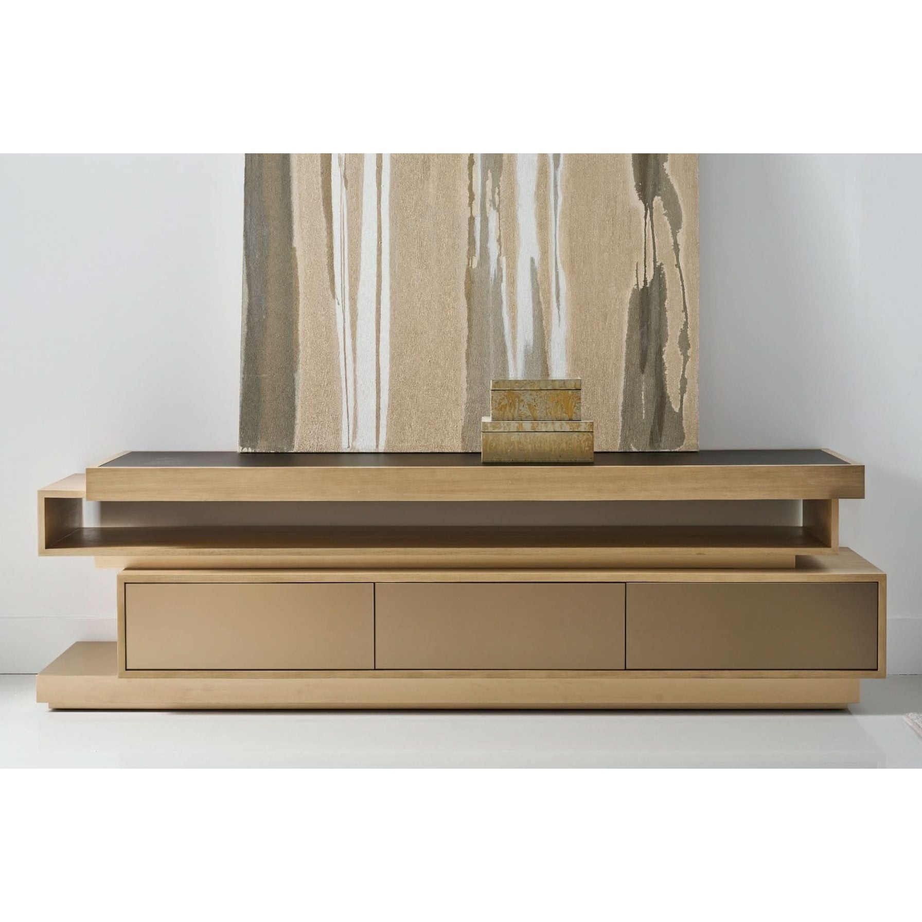 Caracole La Moda Media Cabinet   Nicholas John Interiors