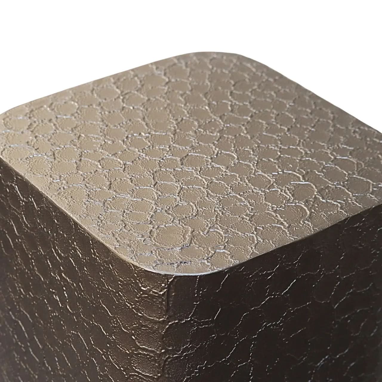 Richmond Interiors Derwin Brunzae Column   Nicholas John Interiors