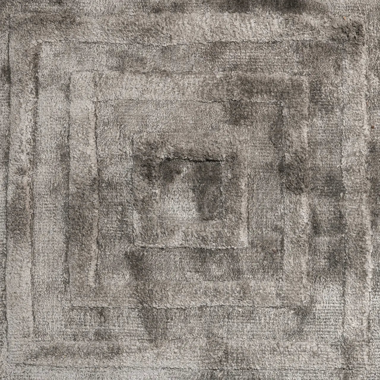 Richmond Interiors Iggy Carpet in Anthracite – 300x400 cm  Nicholas John Interiors