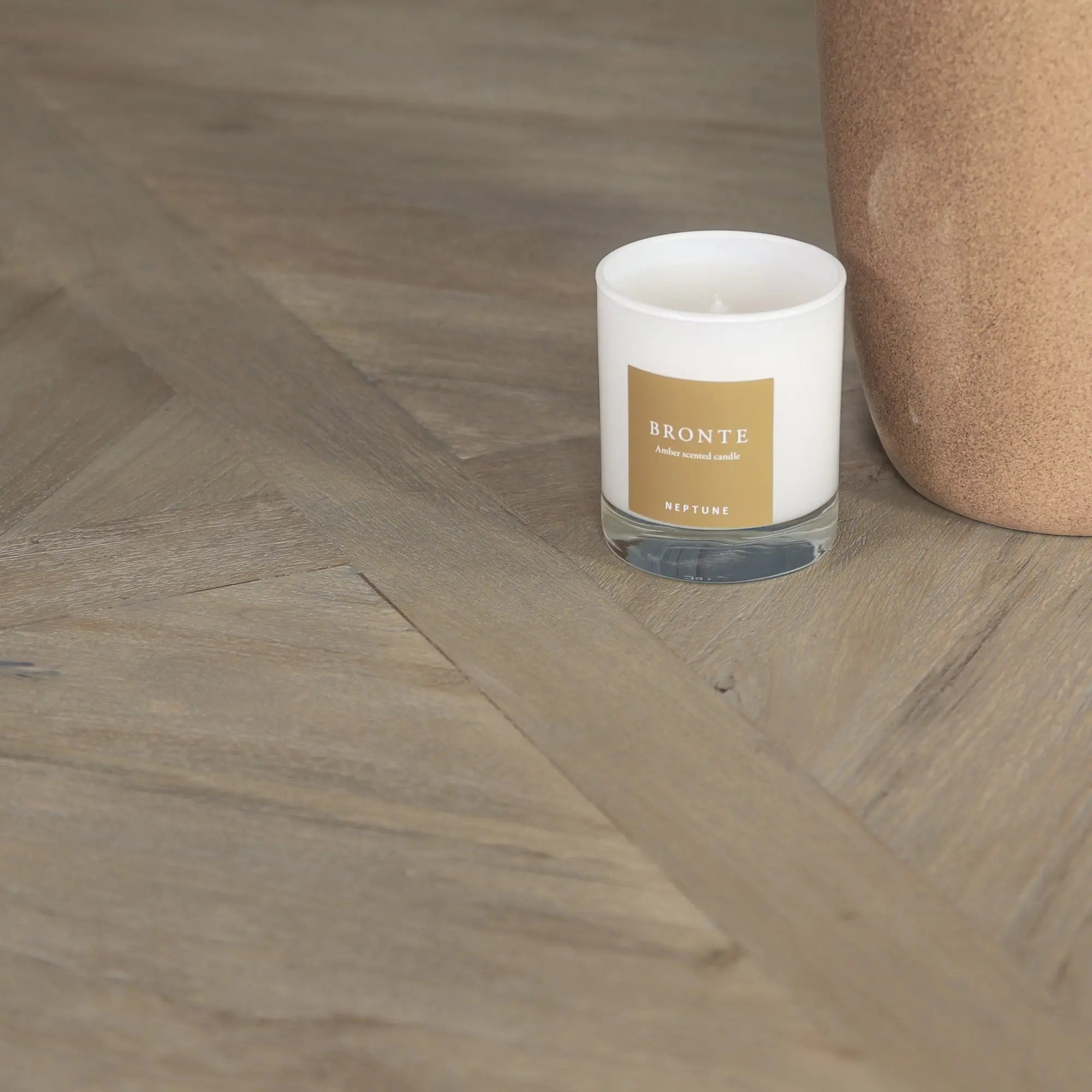 Rustic Wooden Round Pedestal Dining Table in White Cedar   Nicholas John Interiors