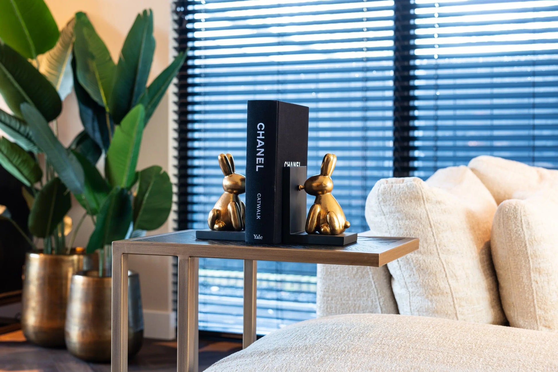 Sofa table Blackbone Brass black rustic   Nicholas John Interiors