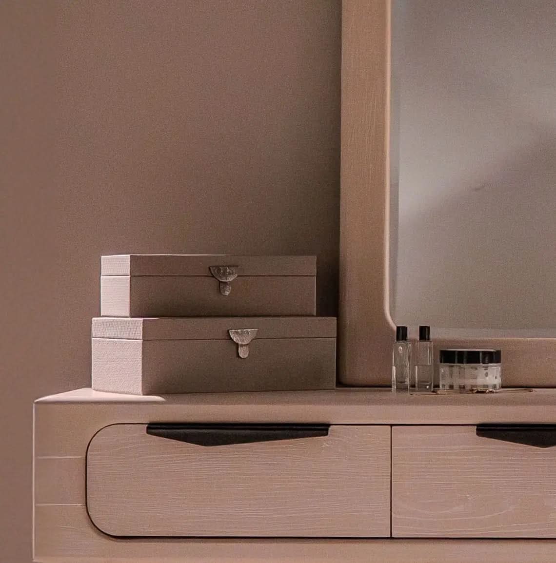 Tempio Console Table   Nicholas John Interiors