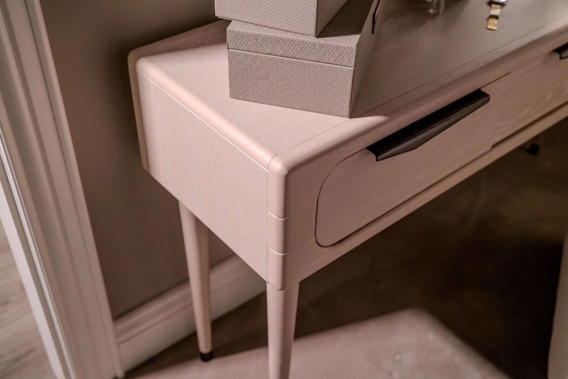 Tempio Console Table   Nicholas John Interiors