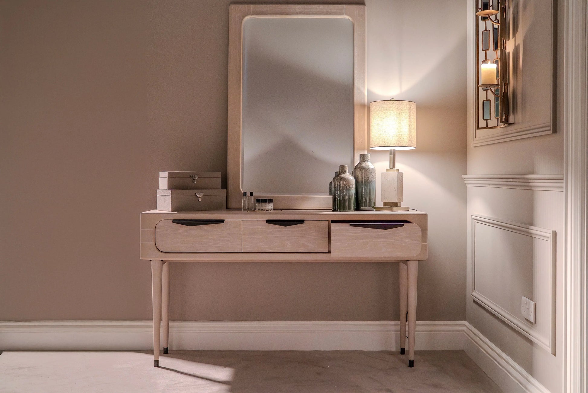 Tempio Mirror   Nicholas John Interiors