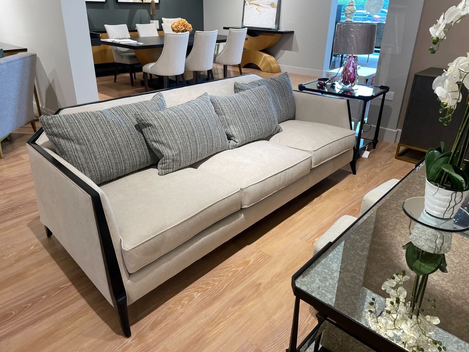 Caracole Outline 3 Seater Sofa   Nicholas John Interiors