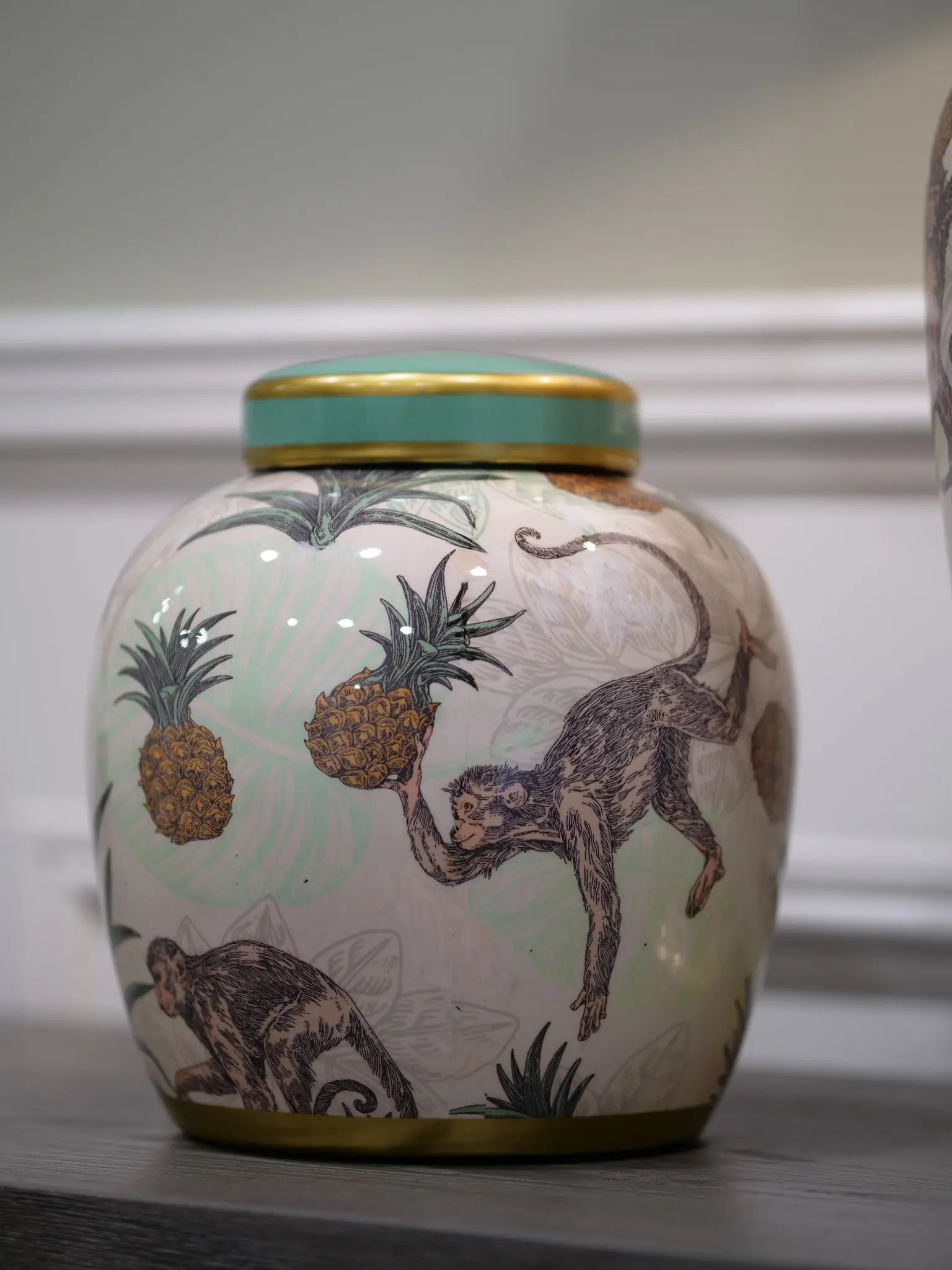 Umna Vase Small   Nicholas John Interiors