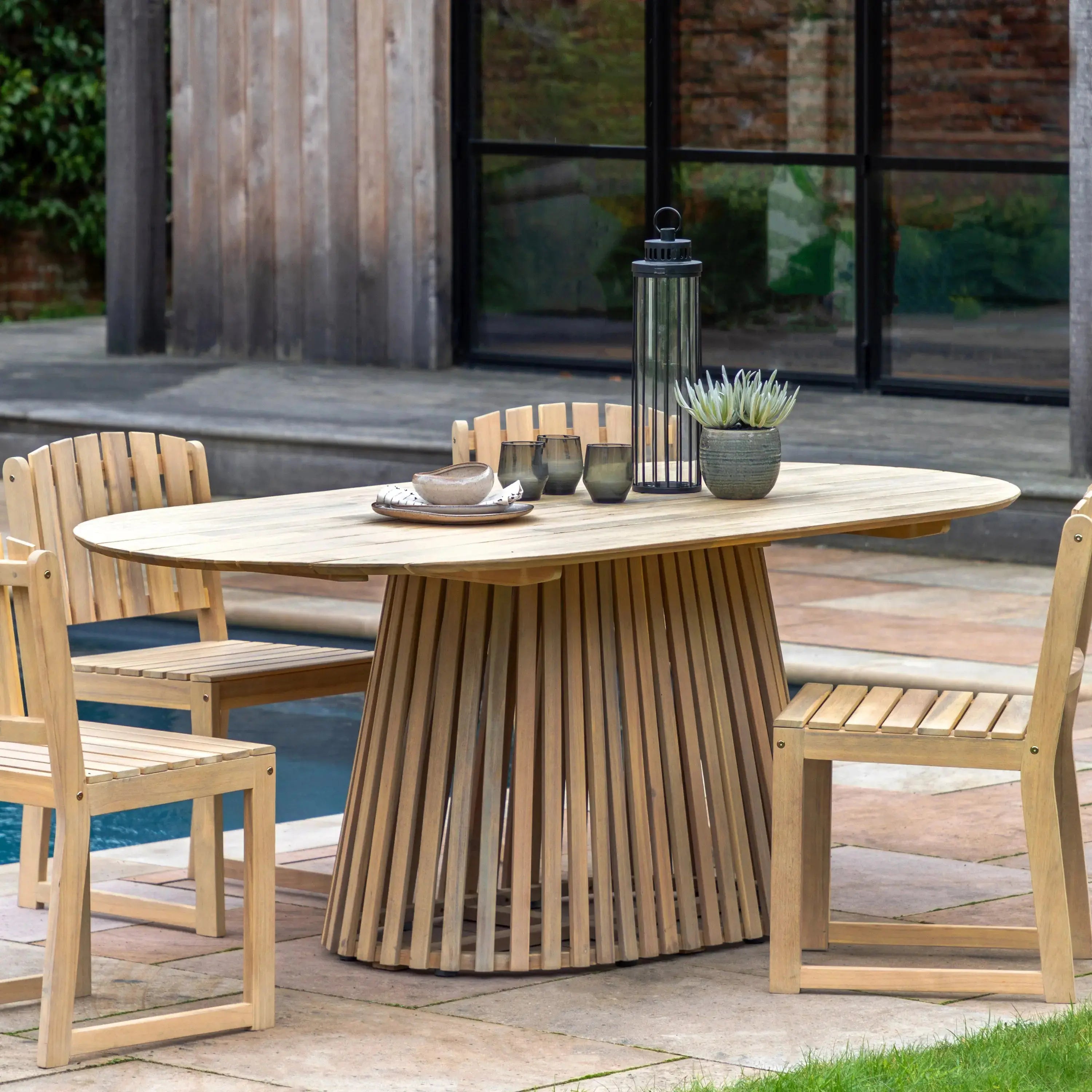Vialto Outdoor Oval Dining Table 6 Seater   Nicholas John Interiors