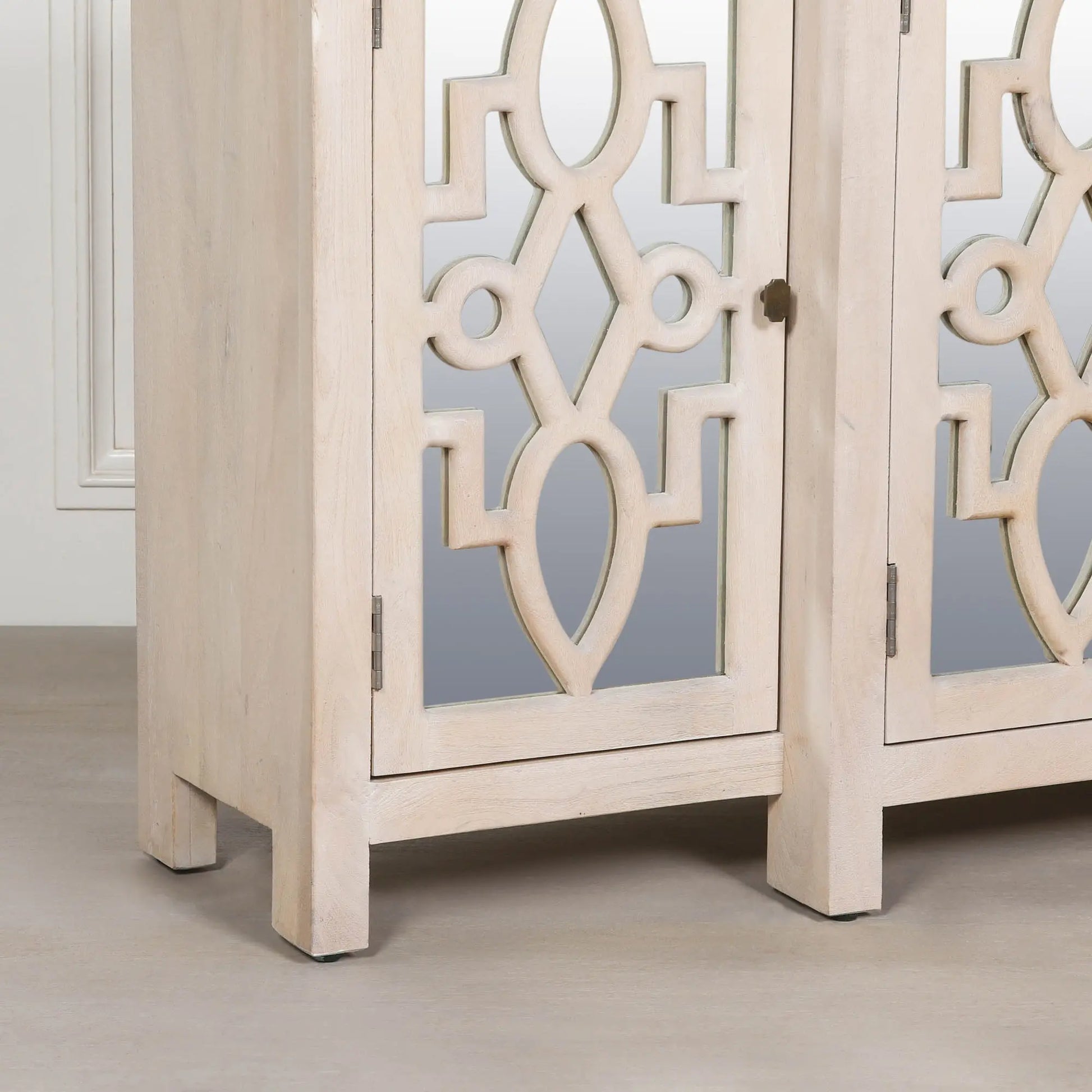 Wooden 4 Door Mirrored Breakfront Sideboard with Brass Handles   Nicholas John Interiors