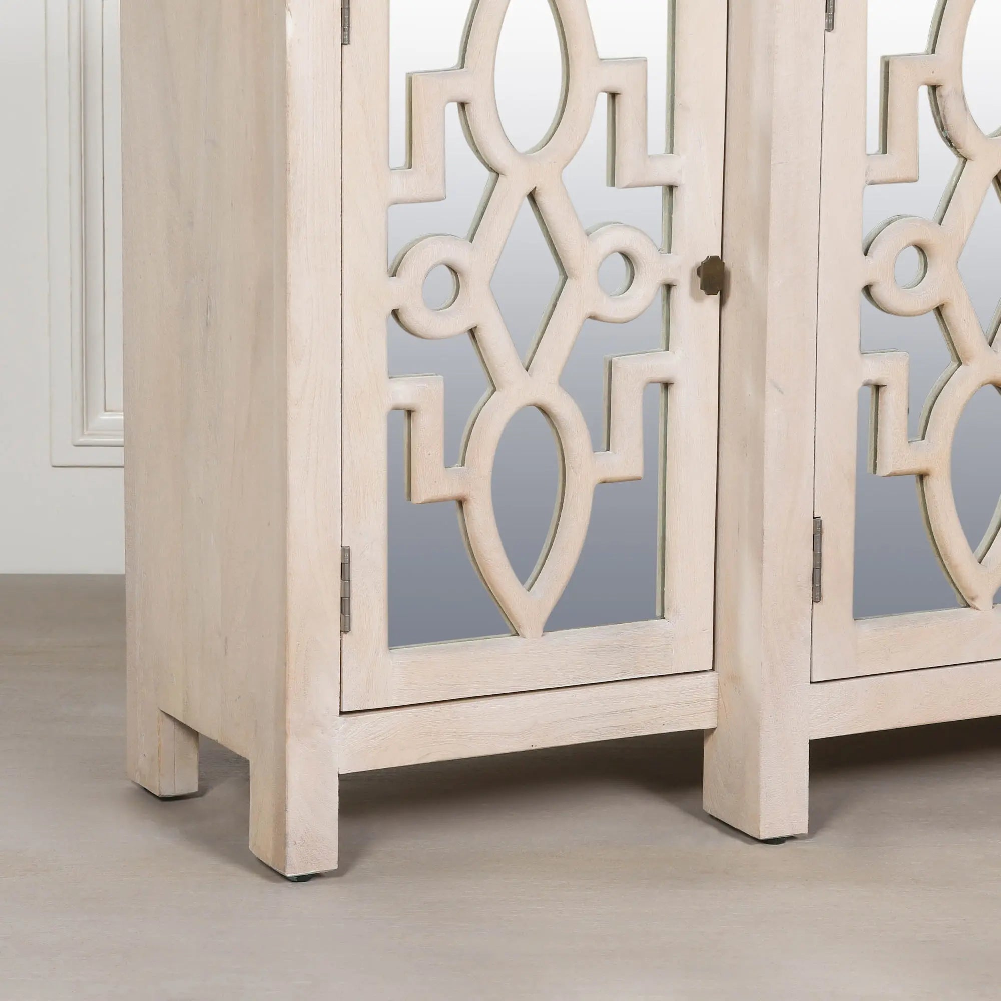 Wooden 4 Door Mirrored Breakfront Sideboard with Brass Handles   Nicholas John Interiors