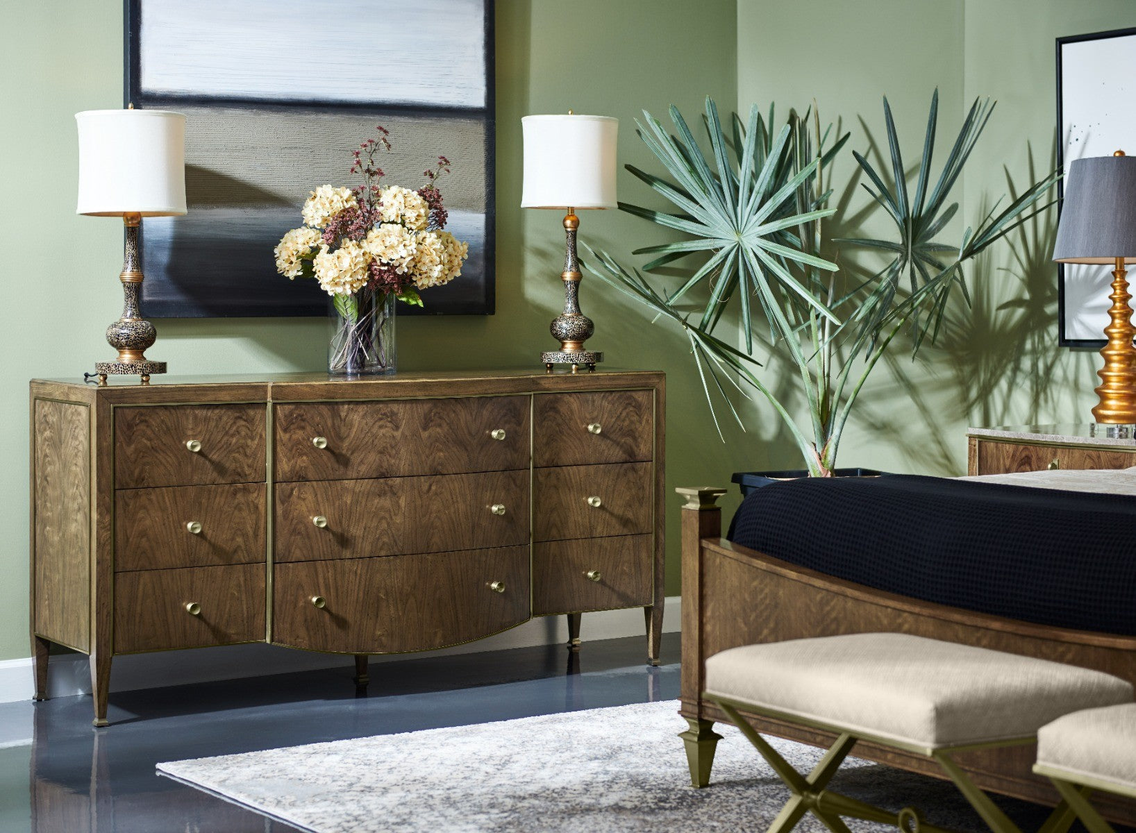 Jonathan Charles Barcelona Dresser
