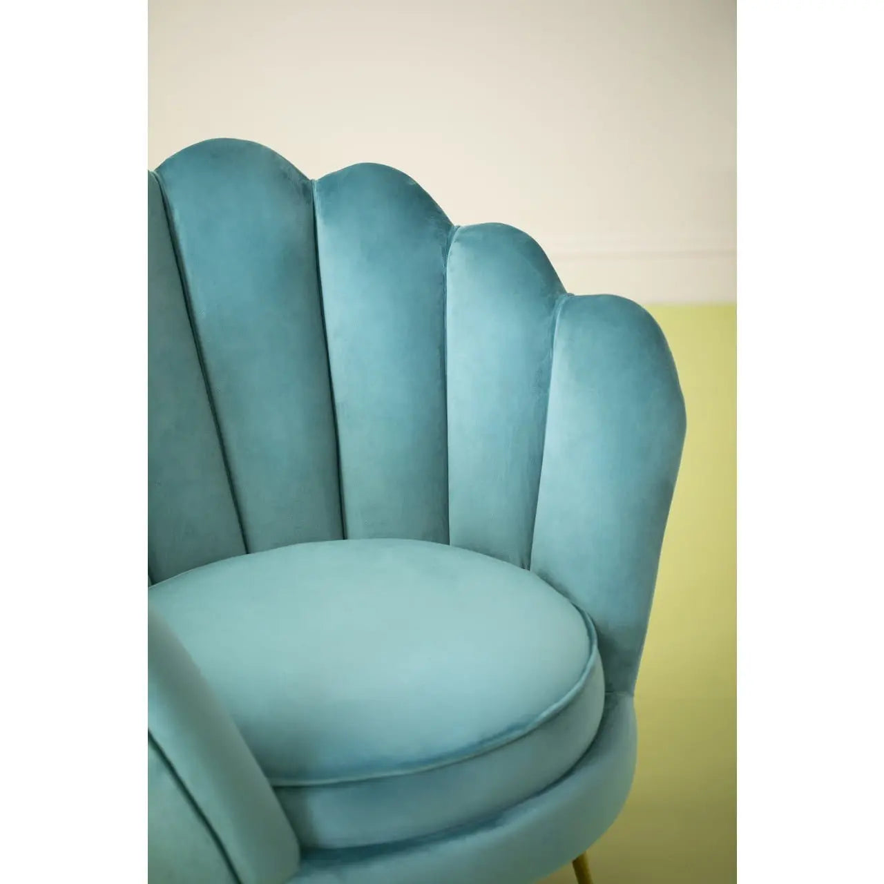 Lara Blue Scalloped Chair Accent & Armchairs