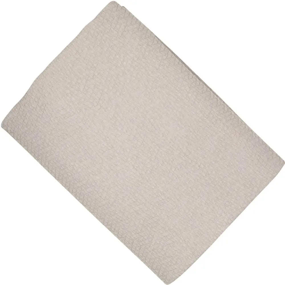 Malini Hendersen Silver King Quilt