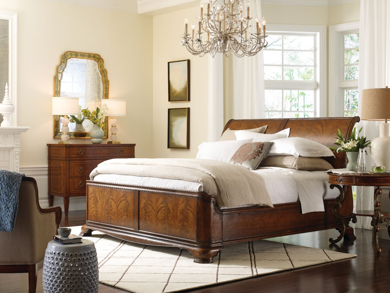 Jonathan Charles King Sleigh Bed Monarch