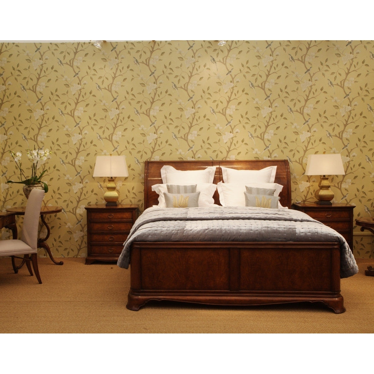Jonathan Charles King Sleigh Bed Monarch