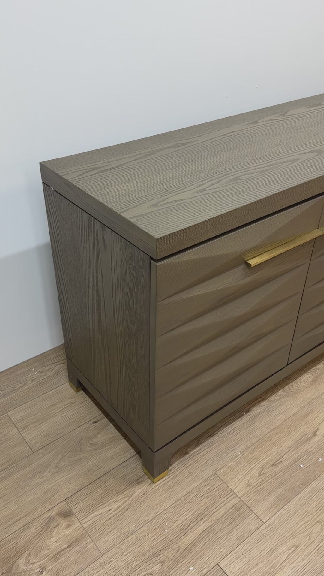 Berkeley Designs Cassis Grey Taupe Oak 4 Door Sideboard - OUTLET