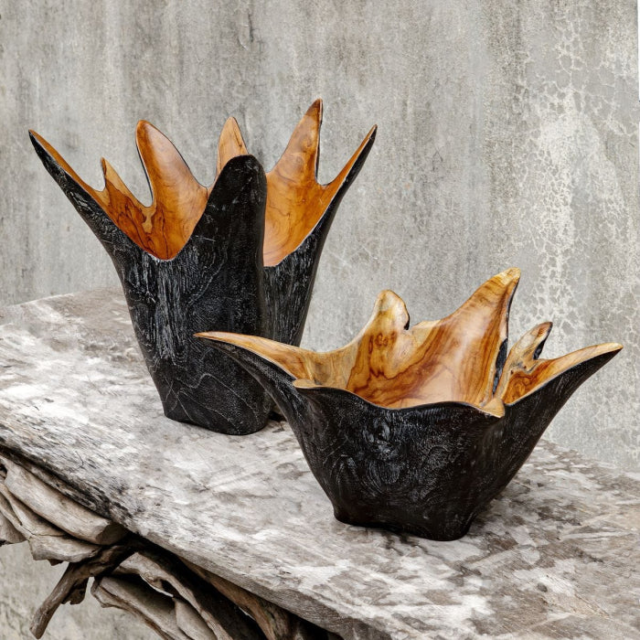 Uttermost Starpetal Indoor/Outdoor Bowls, Set of 2
